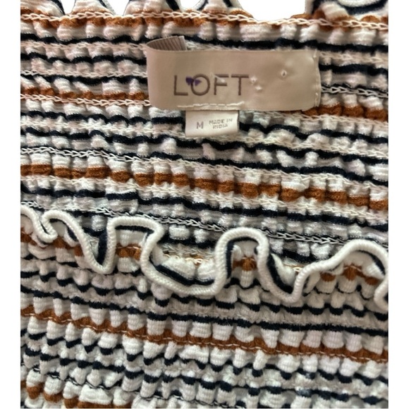 LOFT crop top, ruched elastic front and back. Full 3/4 sleeves, ruffle trim. - Picture 5 of 7